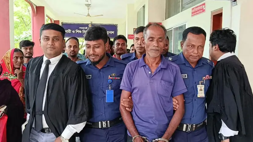 সাবেক শাশুড়িকে পুড়িয়ে হত্যার দায়ে জামাইয়ের আমৃত্যু কারাদণ্ড