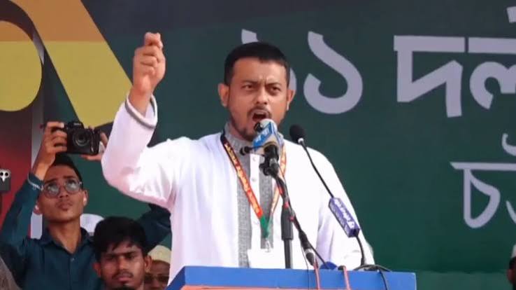 চার মন্ত্রীর পরিবর্তনের দাবি নাসীরুদ্দীন পাটওয়ারীর, নেটিজেনদের মিশ্র প্রতিক্রিয়া
