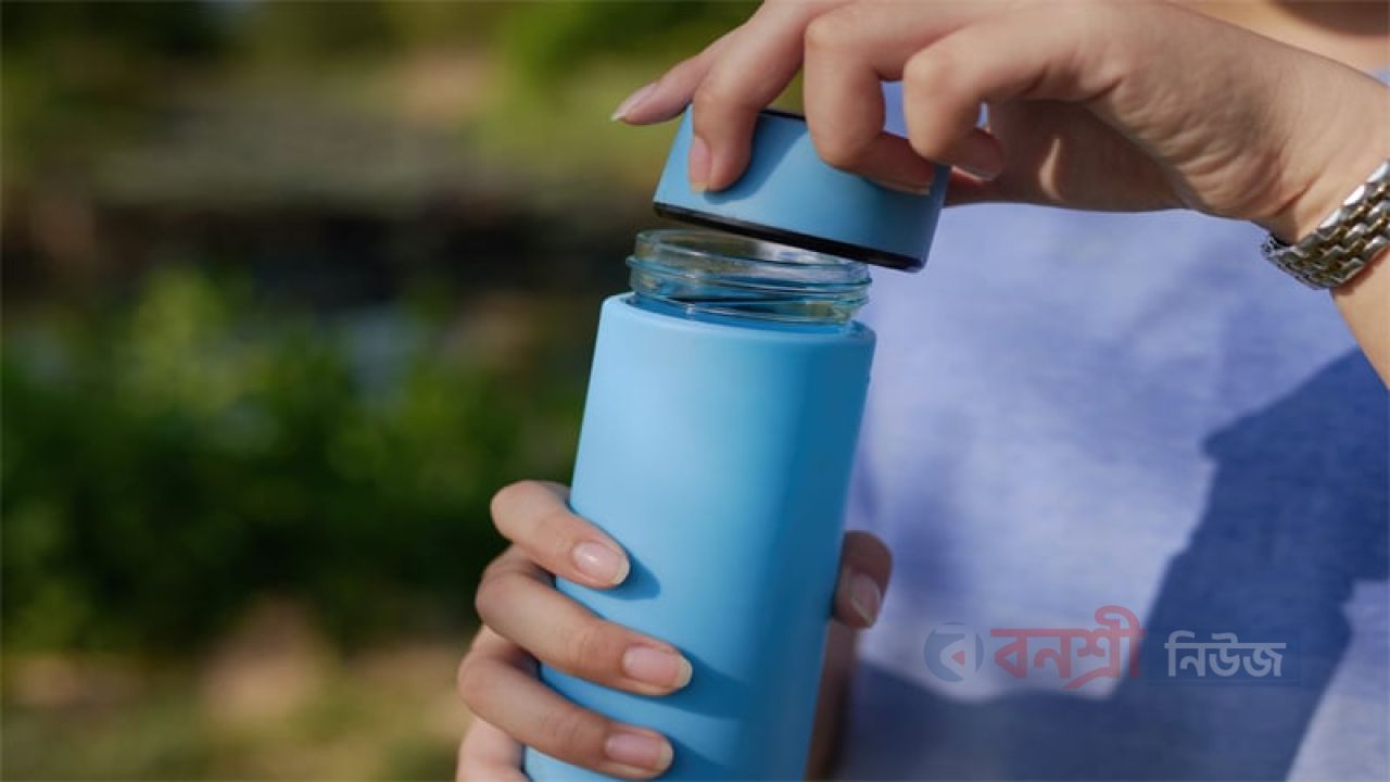 প্রতিদিন একই পানির বোতল ব্যবহার কি নিরাপদ?