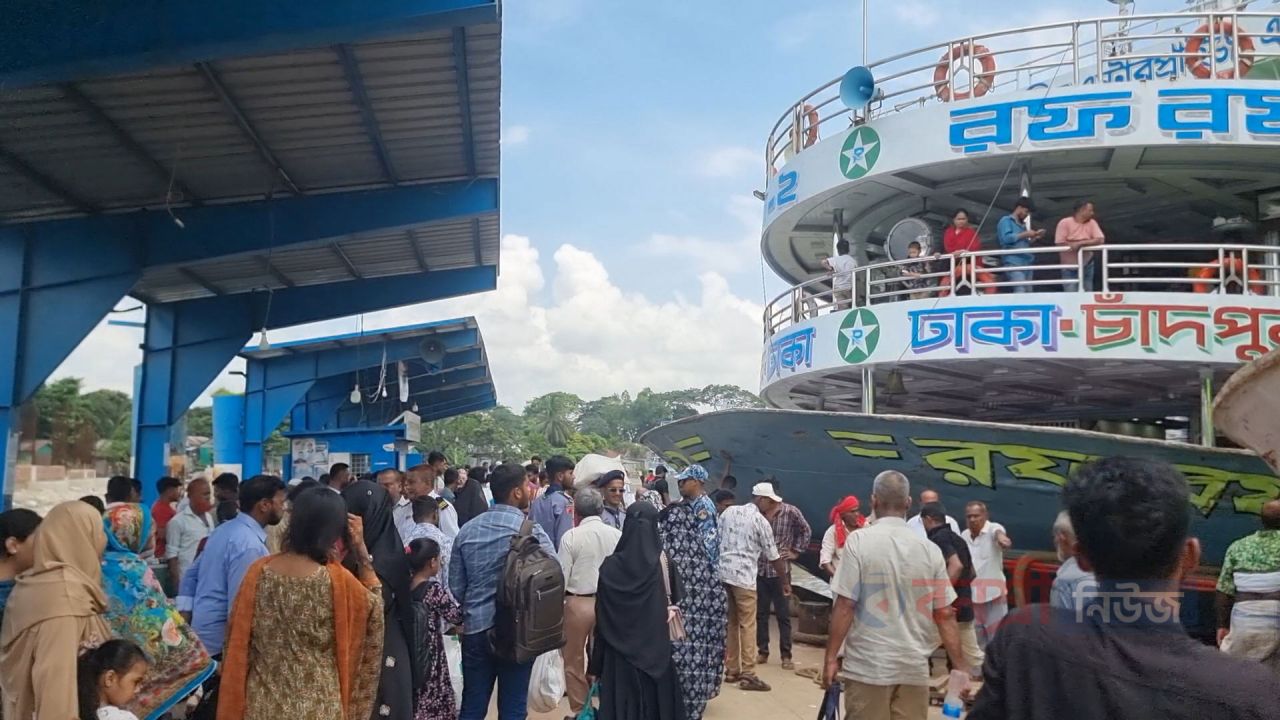 দুর্গাপূজায় নৌপথে অতিরিক্ত ভাড়া আদায় বন্ধসহ ১৬ নির্দেশনা