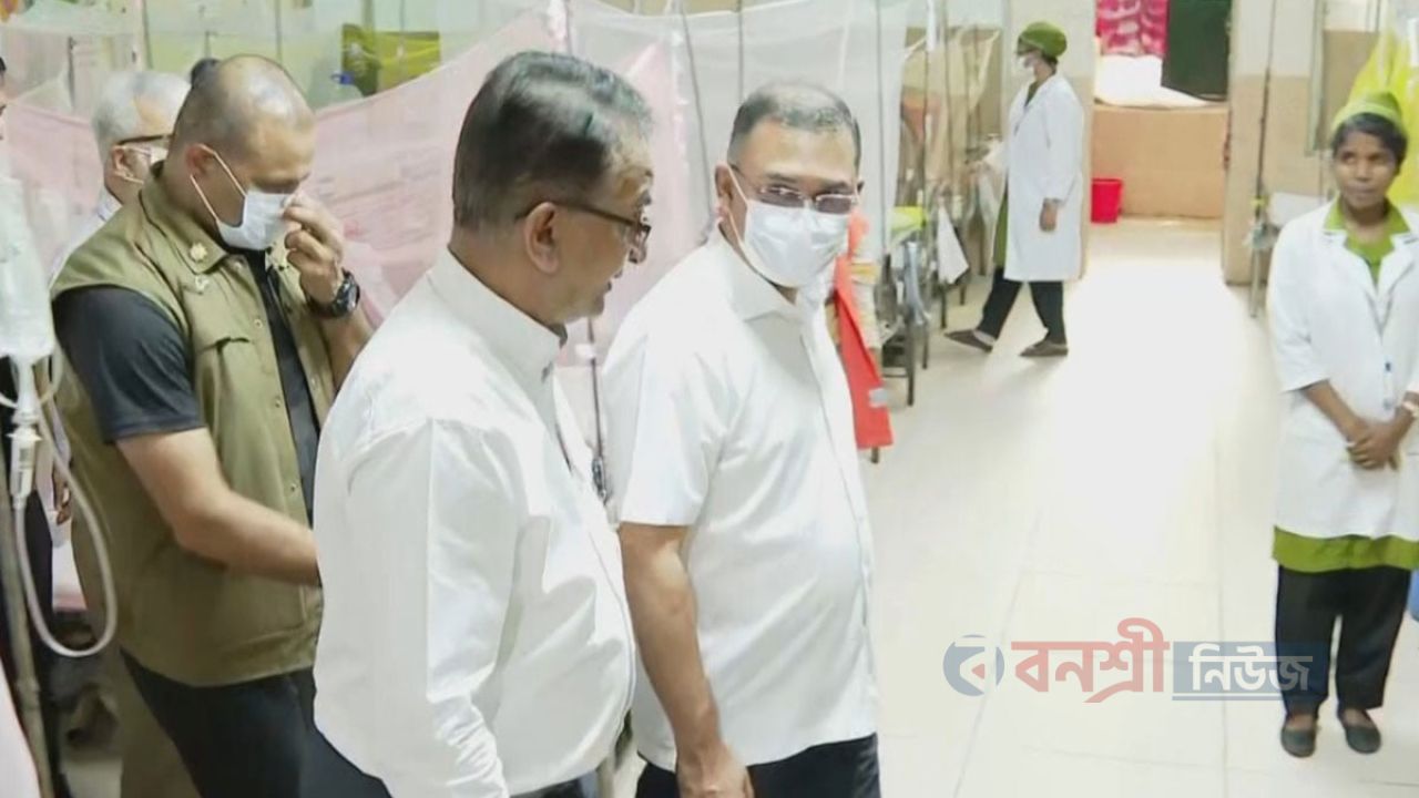 হাসপাতালের কক্ষে চিকিৎসকের ধূমপান, বরখাস্তের নির্দেশ প্রধানমন্ত্রীর